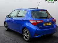 Used Toyota Yaris Hybrid 101 HP (74 kW) 2019 Blue Hatchback