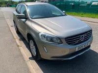 Used Volvo XC60 SE 2015 Gold SUV