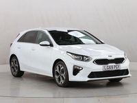 Used Kia Ceed 114 HP (83 kW) 2019 White Hatchback