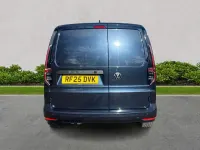 Usado VW Caddy Pro 116 HP (85 kW) 2025 Azul Monovolume