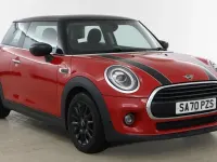 Used Mini Cooper Classic 134 HP (98 kW) 2020 Red Hatchback