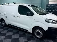 Used Citroën Dispatch 120 HP (88 kW) 2020 White MPV