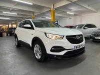 Used Vauxhall Grandland X S 130 HP (95 kW) 2018 White SUV
