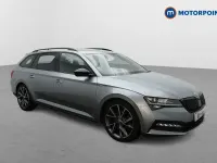 Usado Skoda Superb SportlinePlus 2020 Gris Familiar