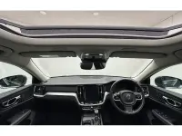 Used Volvo V60 Inscription 190 HP (139 kW) 2019 Blue Estate