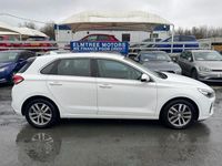 Used Hyundai i30 Edition 120 HP (88 kW) 2018 White Hatchback