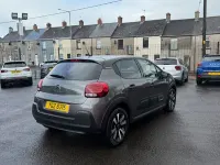 Begagnad Citroën C3 PureTech 2023 Grå Halvkombi