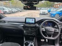 Second-hand Ford Kuga ST-Line X 225 CP (165 kW) 2023 Negru SUV