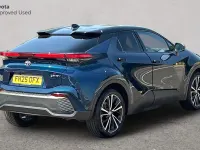 Used Toyota C-HR 223 HP (164 kW) 2025 Midnight teal bitone SUV