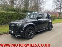 Usado Land Rover Defender SE Dynamic 2023 Preto SUV