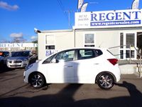 Used Hyundai ix20 SE 90 HP (66 kW) 2016 White Hatchback