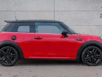 Używany Mini Cooper S Hatch 176 KM (129 kW) 2023 Czerwony Hatchback