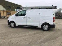 Used Vauxhall Vivaro Edition 100 HP (73 kW) 2020 White MPV