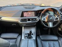 Usado BMW X5 M Sport 335 CV (246 kW) 2023 Negro SUV