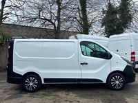 Second-hand Vauxhall Vivaro 2014 Alb Monovolum