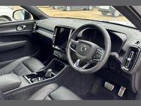 Used Volvo XC40 R-Design Pro 161 HP (118 kW) 2022 Silver SUV