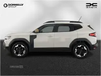 Used Dacia Duster Extreme 130 HP (95 kW) 2025 Cream Hatchback
