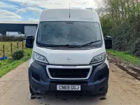 Second-hand Peugeot Boxer 140 CP (102 kW) 2019 Alb Van