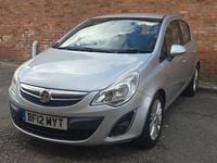 Begagnad Vauxhall Corsa 100 HK (73 kW) 2012 Silver Halvkombi