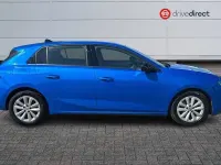Second-hand Vauxhall Astra Design Edition 130 CP (95 kW) 2023 Albastru Hatchback