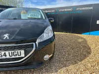 Second-hand Peugeot 208 Active 82 CP (60 kW) 2015 Negru Hatchback