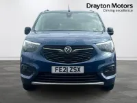 Used Vauxhall Combo Elite 130 HP (95 kW) 2021 Blue MPV