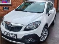 Used Vauxhall Mokka 140 HP (102 kW) 2015 White SUV