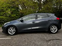 Usado Kia Ceed 135 HP (99 kW) 2015 Azul Citadino