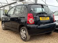 Used Kia Picanto 60 HP (44 kW) 2011 Black Hatchback