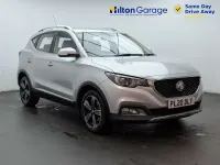 Używany MG ZS Exclusive 111 KM (81 kW) 2020 Srebrny SUV