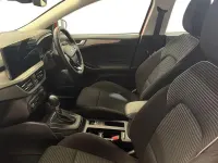 Gebraucht Ford Focus Titanium 125 PS (91 kW) 2023 Rot Kleinwagen