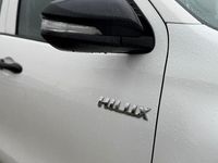Used Toyota HiLux Active 150 HP (110 kW) 2017 White Pickup