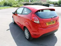 Usado Ford Fiesta Style 82 HP (60 kW) 2014 Vermelho Citadino