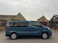 Used Renault Trafic Business 2018 Blue MPV