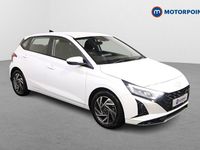 Used Hyundai i20 Advanced 101 HP (74 kW) 2024 White Hatchback
