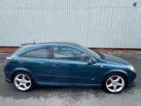 Used Vauxhall Astra Sport 150 HP (110 kW) 2007 Turquoise Hatchback