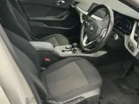 Begagnad BMW 116 Comfort Edition 2022 Vit Halvkombi