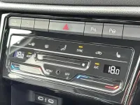Usado VW T-Roc Black Edition 150 HP (110 kW) 2025 Azul SUV