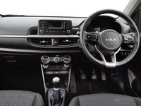 Used Kia Picanto 66 HP (48 kW) 2023 Yellow Hatchback