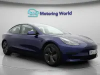 Używany Tesla Model 3 Standard Range Plus 177 kW (241 KM) 2022 Sedan/Limuzyna