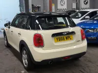 Used Mini Cooper Hatch 136 HP (100 kW) 2016 White Hatchback