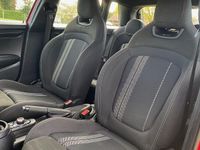 Used Mini Cooper Hatch 136 HP (100 kW) 2019 Red Hatchback