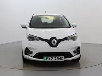 Used Renault Zoe Iconic 100 kW (136 HP) 2021 White Hatchback