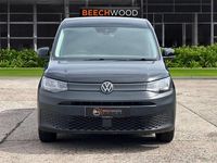 Used VW Caddy Maxi 102 HP (75 kW) 2021 Black MPV