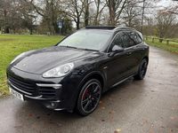 Used Porsche Cayenne 262 HP (192 kW) 2015 Black SUV