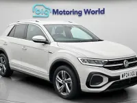 Usado VW T-Roc R-line 150 HP (110 kW) 2024 Cinzento SUV