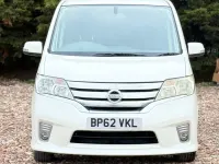 Usado Nissan Serena 2012 Blanco Monovolumen
