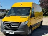 Used Mercedes Sprinter Progressive 141 HP (103 kW) 2020 Yellow Van
