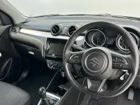 Begagnad Suzuki Swift SZ-L 82 HK (60 kW) 2024 Grå Halvkombi