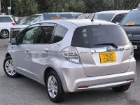 Used Honda Jazz Hybrid 99 HP (72 kW) 2013 Silver Hatchback